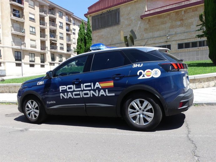 Archivo - Vehículo de la Policía Nacional.