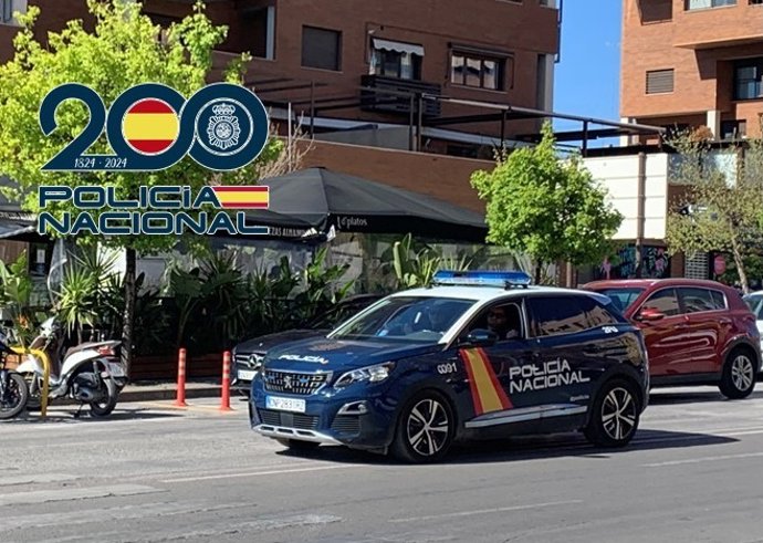 Archivo - Vehículo de la Policía Nacional.