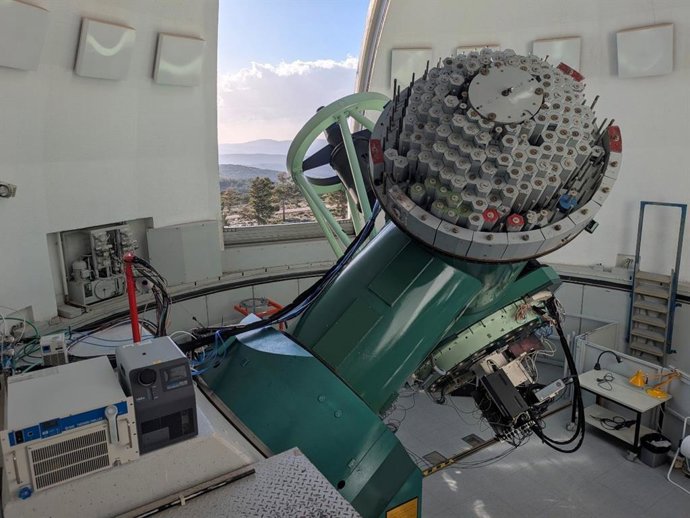 Archivo - Cámara Cosmos-6k  instalada en el foco del telescopio de 1,23 metros de Calar Alto, en Gérgal (Almería).