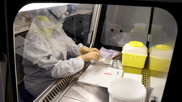 La Fe trata con terapia génica a un bebé de 19 días con atrofia muscular espinal tras detectarle la enfermedad mediante la prueba del talón