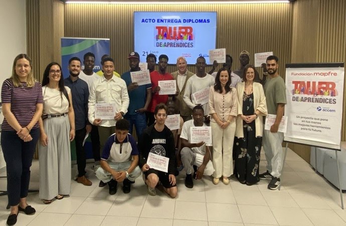 Un Total De 117 Personas En Situación De Vulnerabilidad Social De 22 Nacionalidades Han Completado La Fase De Capacitación Profesional Del Programa 'Taller De Aprendices 2026', Una Iniciativa Impulsada Por La Fundación MAPFRE Y Coordinada Por La Fundac