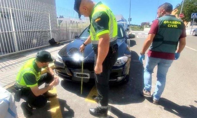Vehículo implicado en el atropello mortal de Bertamiráns, en Ames (A Coruña).