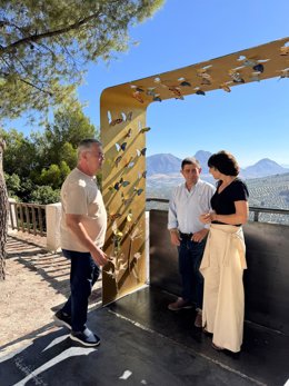 Visita al nuevo mirador de Albanchez de Mágina