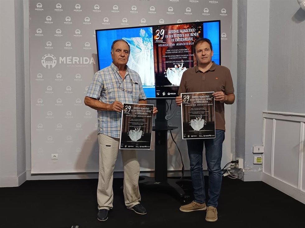 Presentación del 39º Festival Folklórico de los Pueblos del Mundo de Extremadura