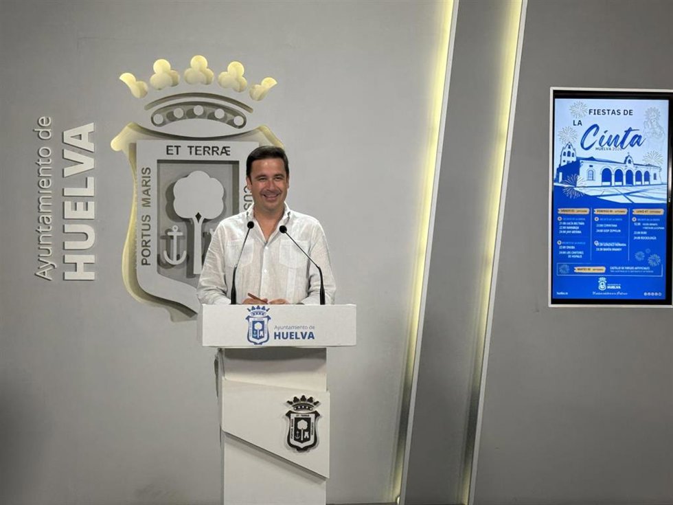 El concejal de Cultura y Patrimonio Arqueológico, Nacho Molina, este viernes en rueda de prensa.
