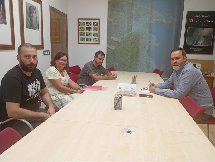 Reunión del Sindicato Labrego y del Consello Regulador de Ribeira Sacra