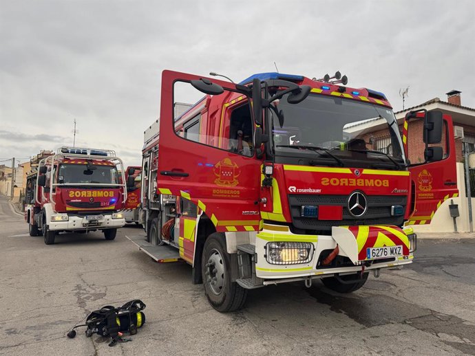 Archivo - Arquivo - Uma equipe de bombeiros da Comunidade de Madri.