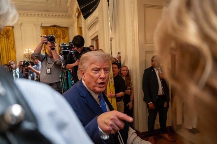 6 de agosto de 2026, Washington, Distrito de Columbia, Estados Unidos: O presidente DONALD TRUMP recebe na Casa Branca os atletas olímpicos e paraolímpicos da equipe dos EUA após os Jogos Olímpicos e Paraolímpicos de Inverno de Milão-Cortina de 2026.