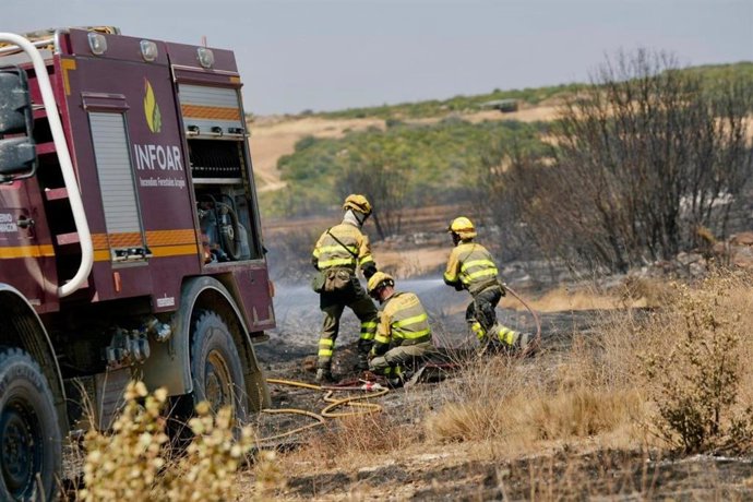 Operativo INFOAR durante la extinción de un incendio forestal.