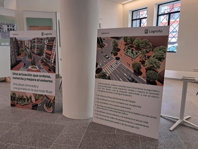 Punto informativo en La Antigua Estación sobre la intersección de Vara de Rey con Pérez Galdós