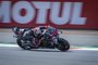 Bezzecchi pulveriza el récord de Silverstone y domina el viernes tras su lesión