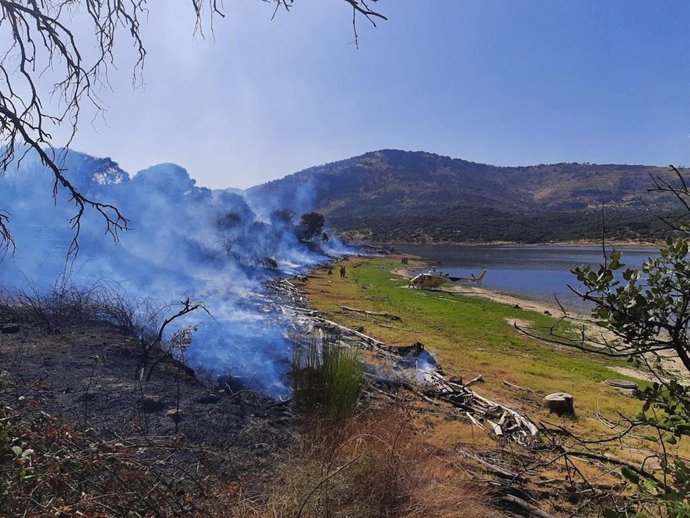 Incendio en Casas del Castañar