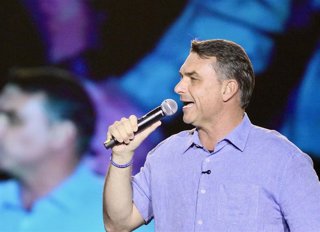 Flávio Bolsonaro.