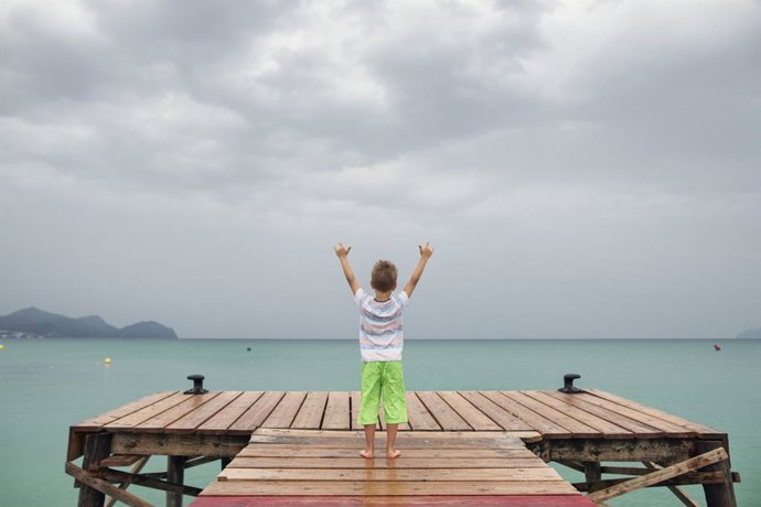 Archivo - Tormentas de verano: los riesgos que desconocen muchas familias con niños asmáticos