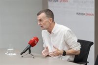 El líder de IU augura que Ayuso "saldrá mal parada" por el ático en Chamberí: "Es el inicio del fin de su liderazgo"