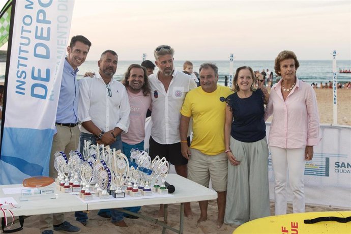 Homenaje a José Abascal