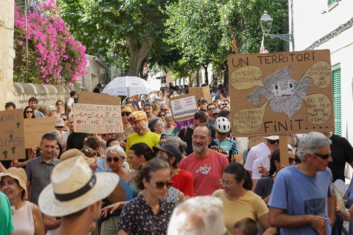 Un momento de la manifestación en Sóller.