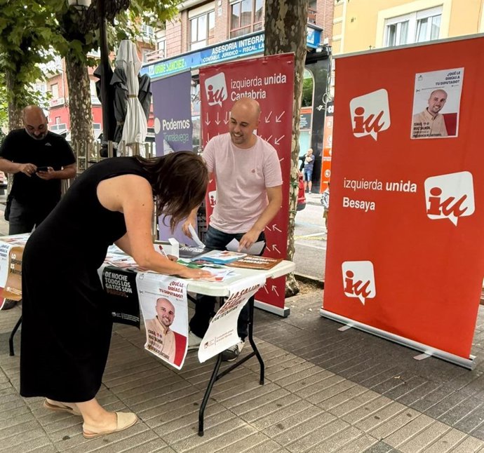 Ruiz Salmón en la campaña puesta en marcha por IU-Podemos