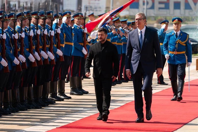 El presidente de Serbia, Aleksandar Vucic, recibe a su homólogo ucraniano, Volodimir Zelenski, a 8 de agosto de 2026 
