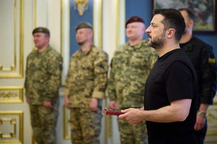 August 8, 2026, Ukraine, Ukraine, Ukraine: Ukrainian President Volodymyr Zelensky presents state awards to members of the Communications and Cybersecurity Forces of the Armed Forces of Ukraine in Kyiv, Ukraine, on August 8, 2026, marking their professiona