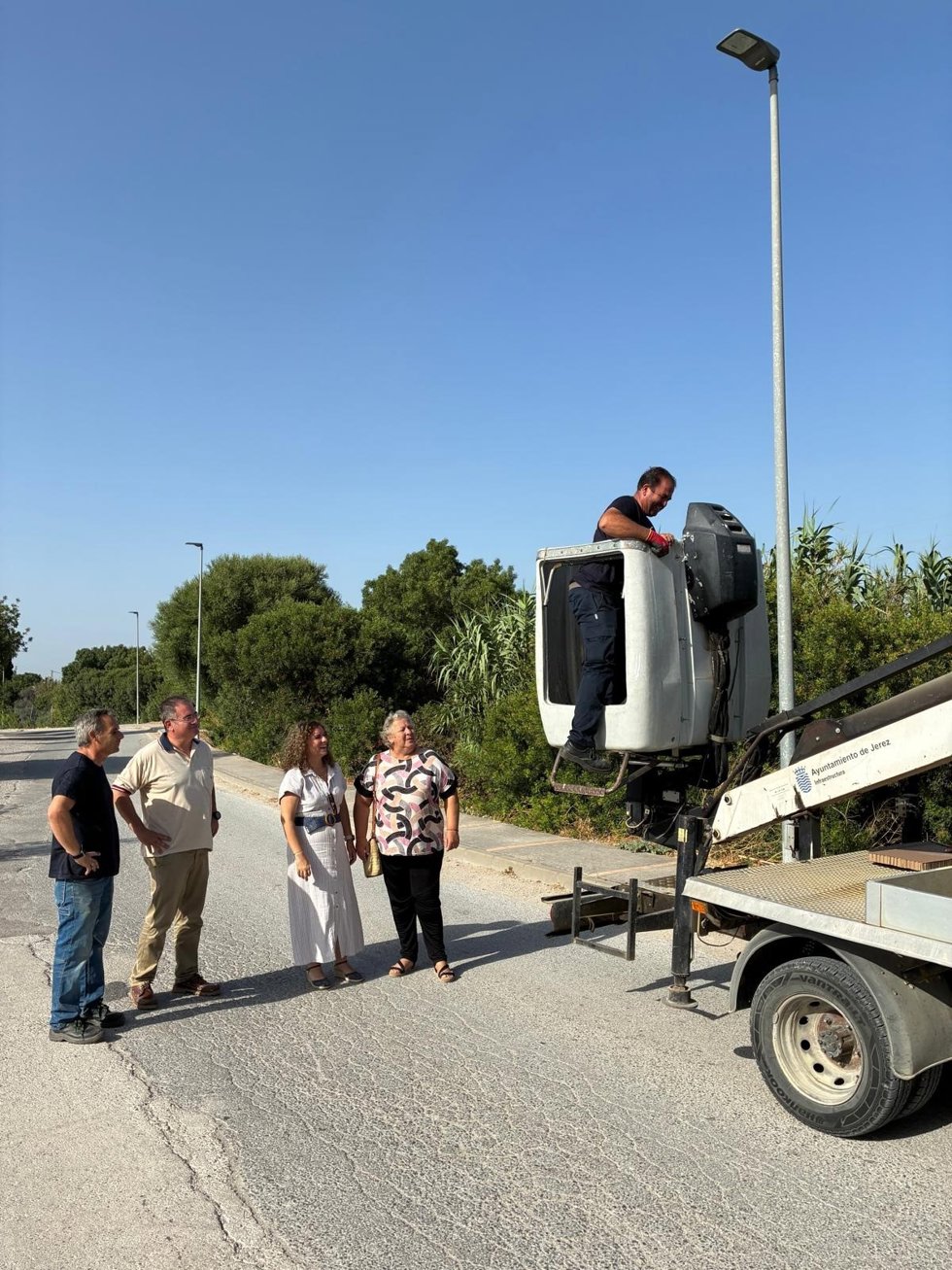 El Ayuntamiento de Jerez de la Frontera (Cádiz) instala un nuevo alumbrado con tecnología LED en La Guareña