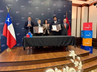 Chile y Marruecos dieron un nuevo paso en el fortalecimiento de su relación económica, con la firma de un protocolo en el ámbito de la cuarentena, sanidad vegetal y animal entre el Servicio Agrícola y Ganadero (SAG) y la Oficina Nacional de Seguridad