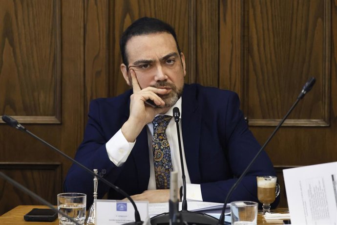Chile.- Bianchi presentó proyecto "La Cofradía": Sanciona penalmente apología del abuso