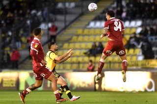 Futbol, Coquimbo Unido vs Deportes La Serena. Fecha 18, Liga de primera 2026. El jugador de Deportes La Serena Ian Franco Rasso juega el balon durante un partido de la liga de primera contra Coquimbo Unido disputado en el estadio Francisco Sanchez