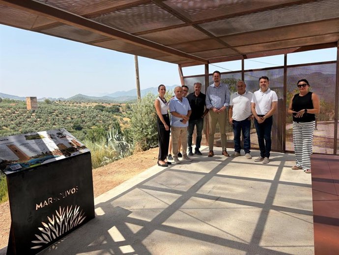 Visita del nuevo sendero en Los Llanos de Santa Catalina en Orcera (Jaén).