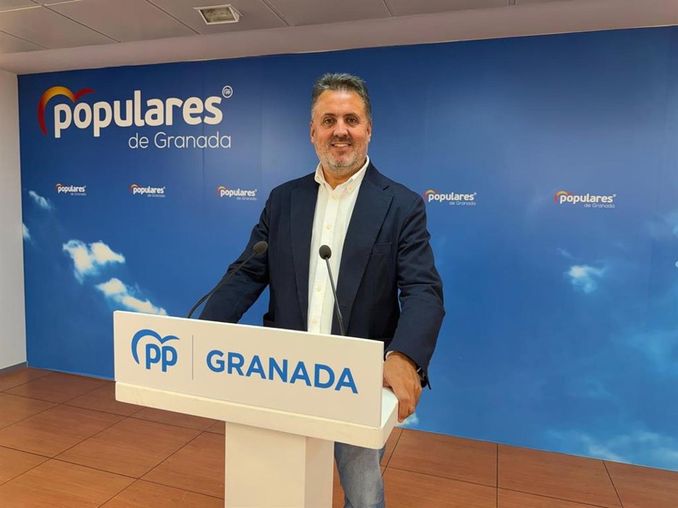 El parlamentario del PP-A por Granada, Manuel Francisco García.