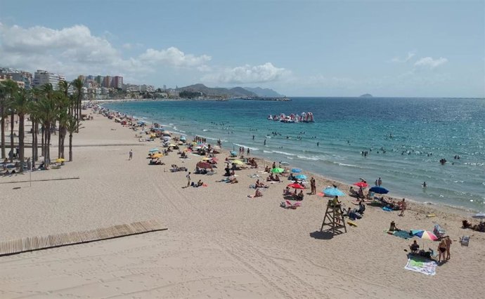 Archivo - Una playa de La Vila Joiosa