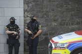 Foto: Irlanda.- AMP.- La Policía irlandesa detiene al presunto capo Daniel Kinahan nada más aterrizar en el país desde Dubái
