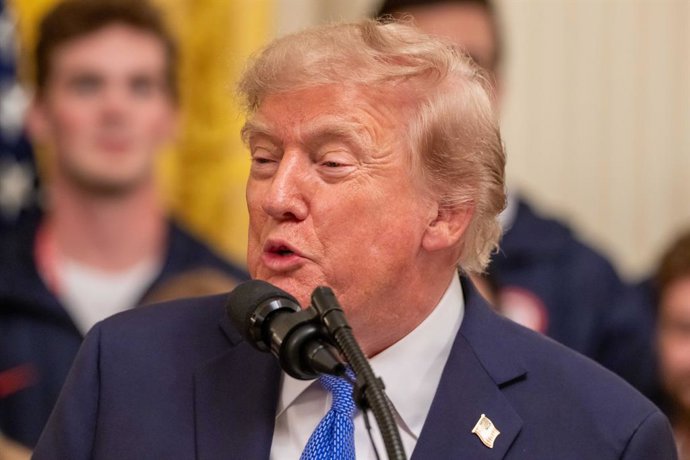 6 de agosto de 2026, Washington, Distrito de Columbia, Estados Unidos: O presidente DONALD TRUMP recebe na Casa Branca os atletas olímpicos e paraolímpicos da equipe dos EUA após os Jogos Olímpicos e Paraolímpicos de Inverno de Milão-Cortina de 2026.