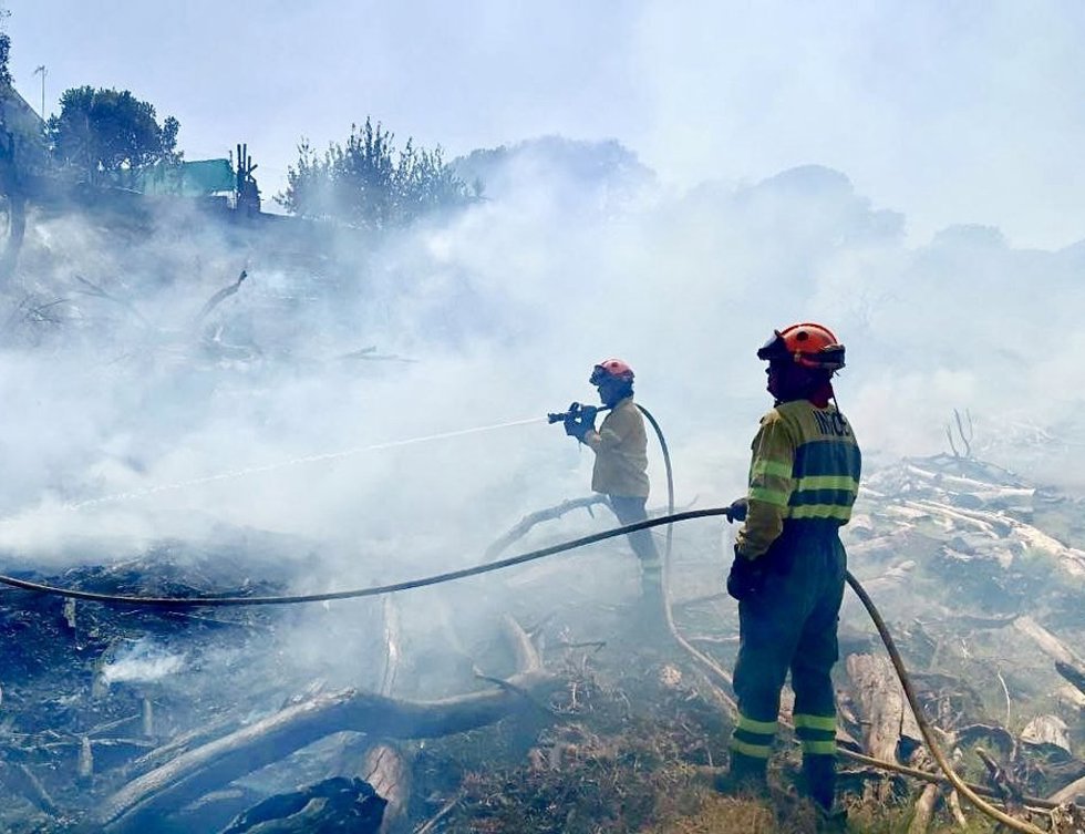 Efectivos del Plan Infoex participan en la extinción de un incendio