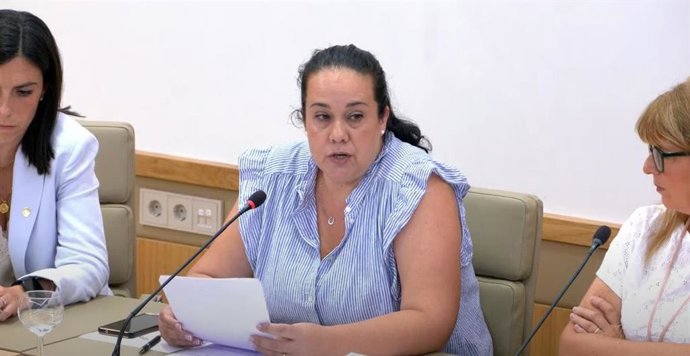 Archivo - La diputada del PP Anabel Curtó durante su intervención en la Comisión de Educación y Universidades.