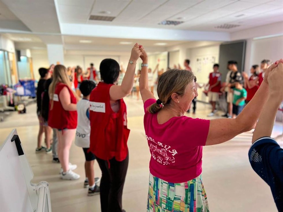 Voluntarios de Cruz Roja en una de sus actividades en Valladolid.