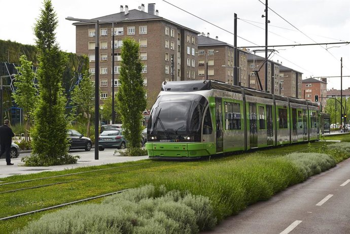 Archivo - Tranvia de Vitoria-Gasteiz