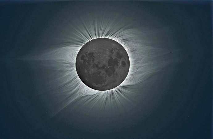 Foto de Isidro Villó de un eclipse solar en Siberia en 2008