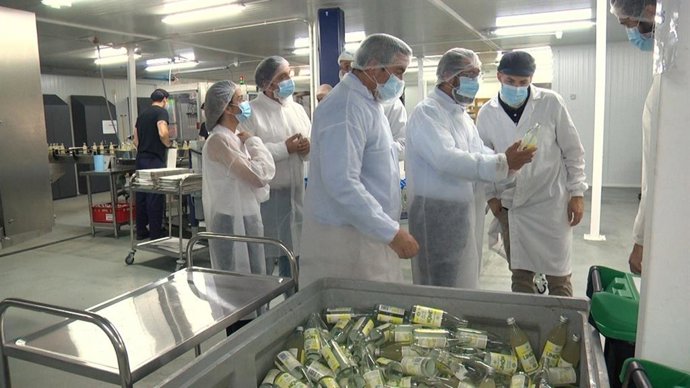 La empresa Víver Living Drinks ha obtenido una resolución de incentivos económicos regionales de 343.387 euros, procedentes del Estado, para la producción y comercialización de kombucha ecológica artesanal.