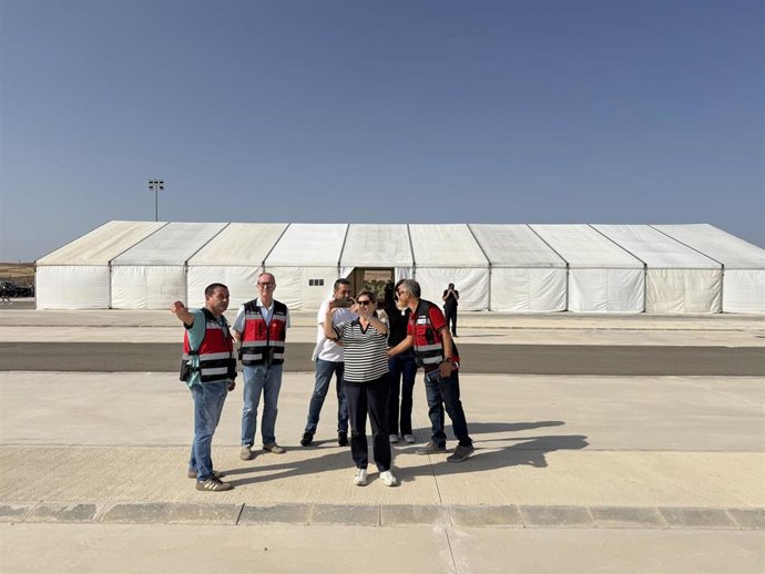 Zona habilitada en el punto de observación de Épila para el eclipse instalado por el Gobierno de Aragón.