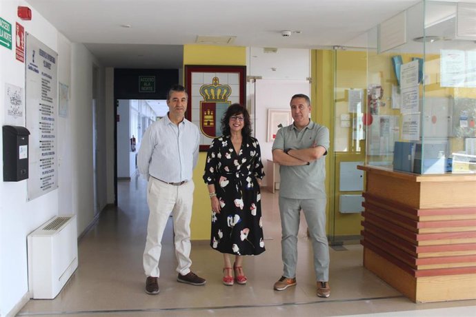La viceconsejera de Educación, Universidades e Investigación, Mar Torrecilla, en la residencia 'El Doncel'.