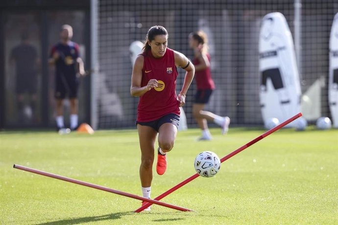 Kika Nazareth en un entrenamiento de la pretemporada 2026/27 con el Barça Femení