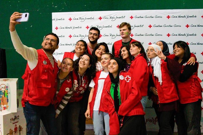 Archivo - Voluntarios de Cruz Roja Juventud.