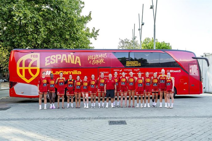 Monbus será el servicio oficial de autobuses de las selecciones españolas este verano