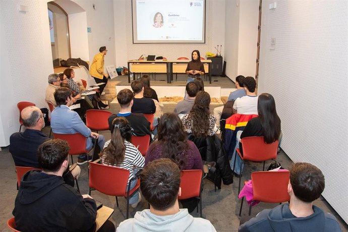 Archivo - Sesión de la Escuela de Talento promovida por la Diputación de Cáceres