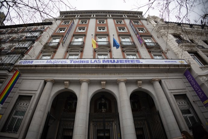 Archivo - Fachada del ministerio de Igualdad, a 8 de marzo de 2024, en Madrid (España). Corresponde al Ministerio de Igualdad la propuesta y ejecución de la política del Gobierno en materia de igualdad y de las políticas dirigidas a hacer real y efectiva 