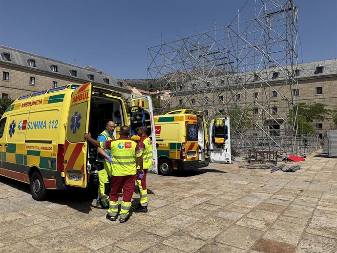 En estado crítico un trabajador de 23 años tras caer de un andamio en el Monasterio de San Lorenzo