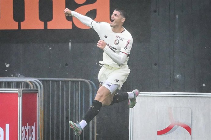 Archivo - Matías Fermández-Pardo celebra un gol con el LOSC Lille