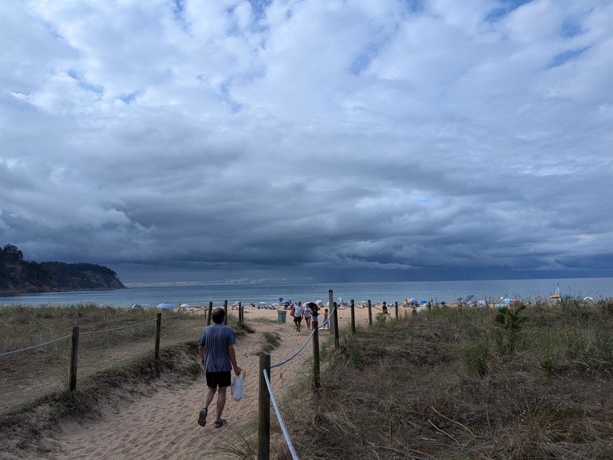 AEMET actualiza su previsión para el eclipse: nubes en el norte y este peninsulares y tormentas en zonas montañosas