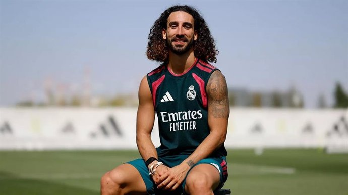 O lateral-esquerdo Marc Cucurella na entrevista à RealMadrid TV após seu primeiro treino com o grupo